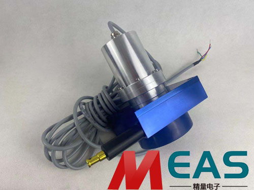 ����λ�ƾ��a���ľC����֪�R���ҷ���һ��