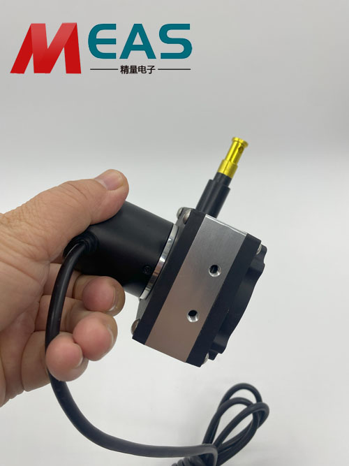 ���Kλ�ƾ��a���`��i���ڿɽ��ܵ�΢С������(n��i)